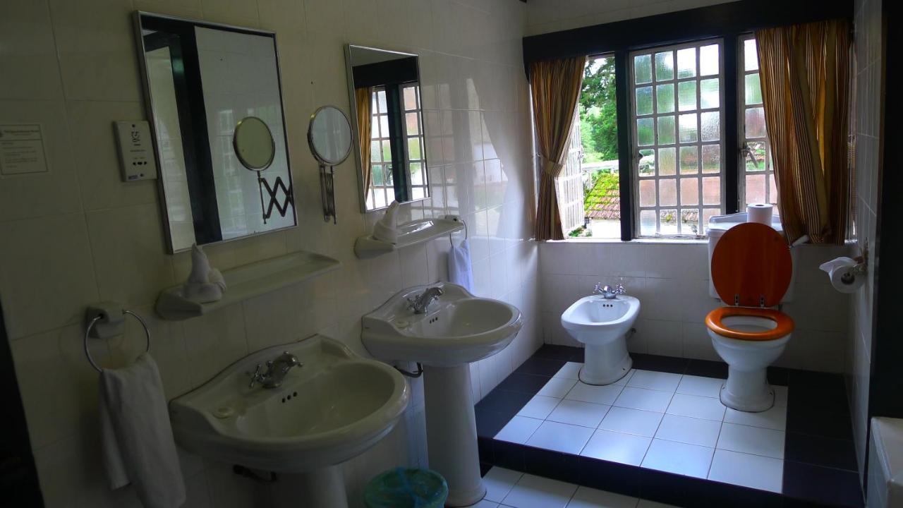 The Smokehouse Hotel & Restaurant Cameron Highlands Room photo