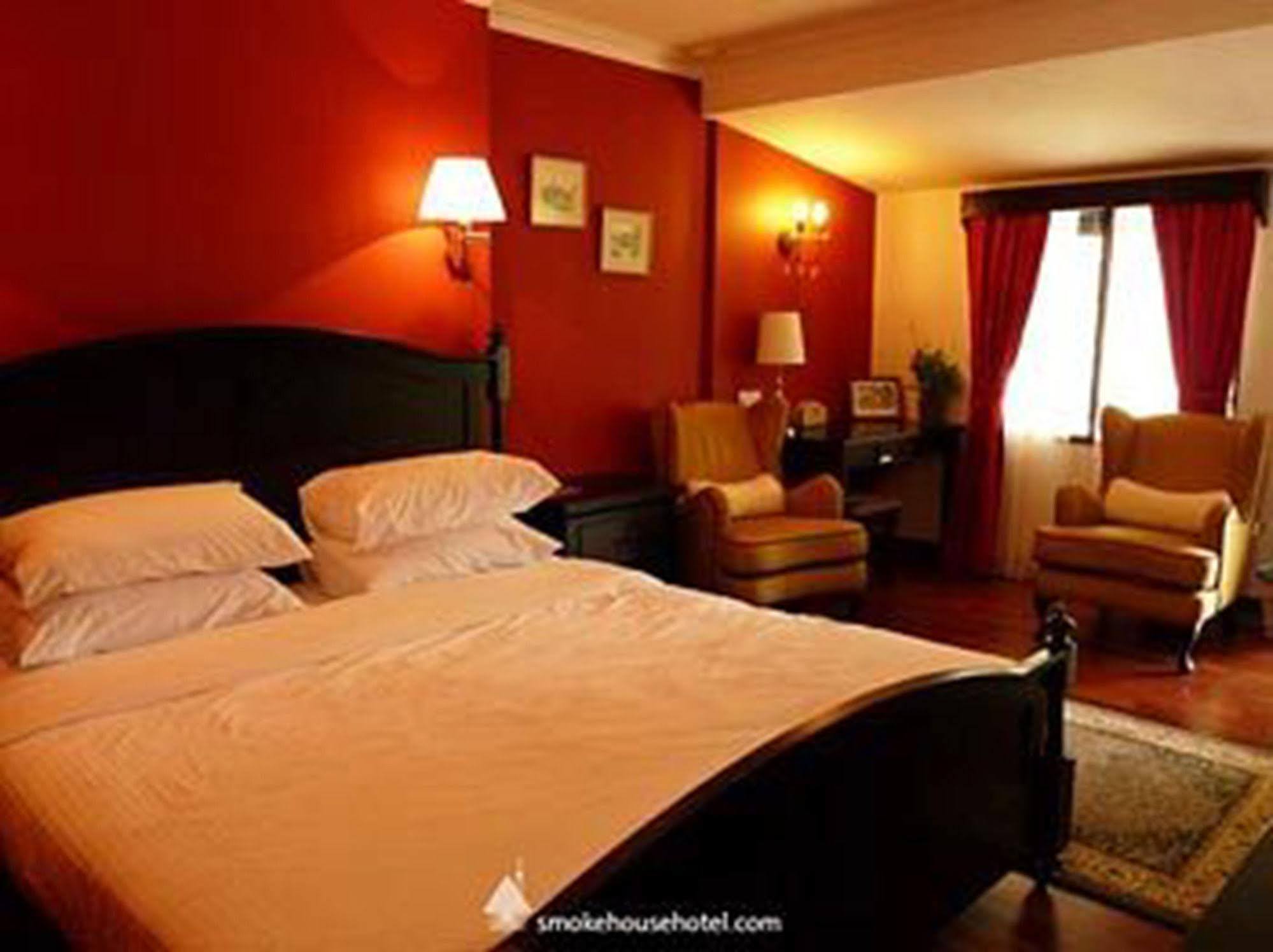 The Smokehouse Hotel & Restaurant Cameron Highlands Exterior photo